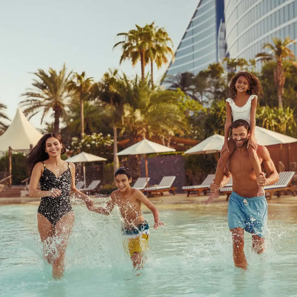 Best Family Hotels in Dubai Jumeirah Beach Hotel VETURI