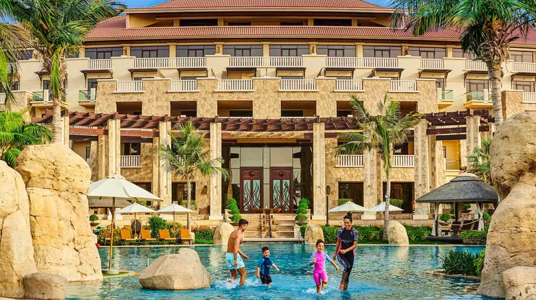 Best Family Hotels in Dubai Sofitel The Palm VETURI