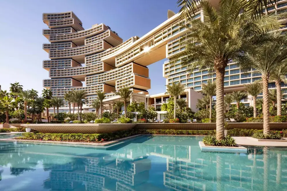 Top five Luxury Resorts in Dubai Atlantis The Royal one VETURI