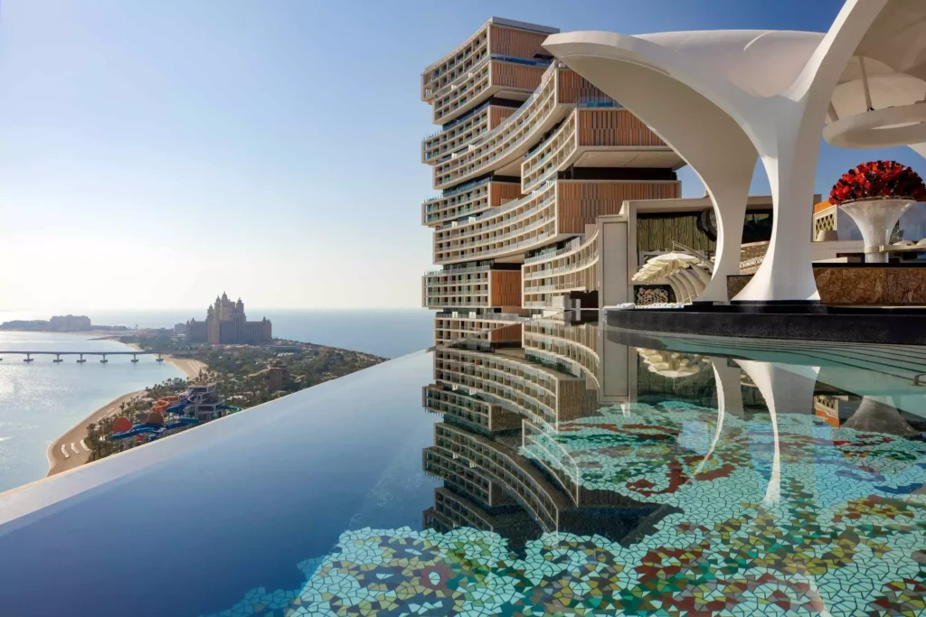 Top five Luxury Resorts in Dubai Atlantis The Royal three VETURI.