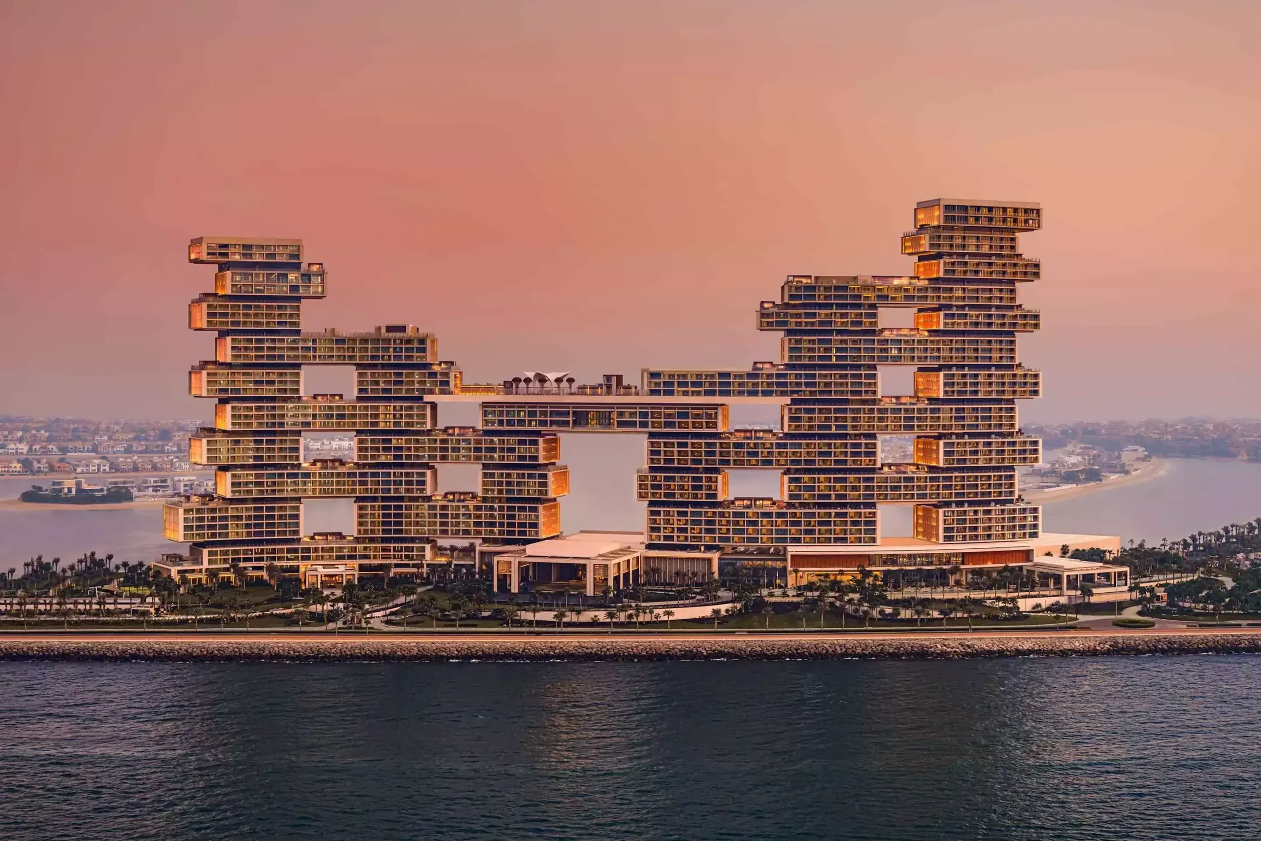 Top five Luxury Resorts in Dubai